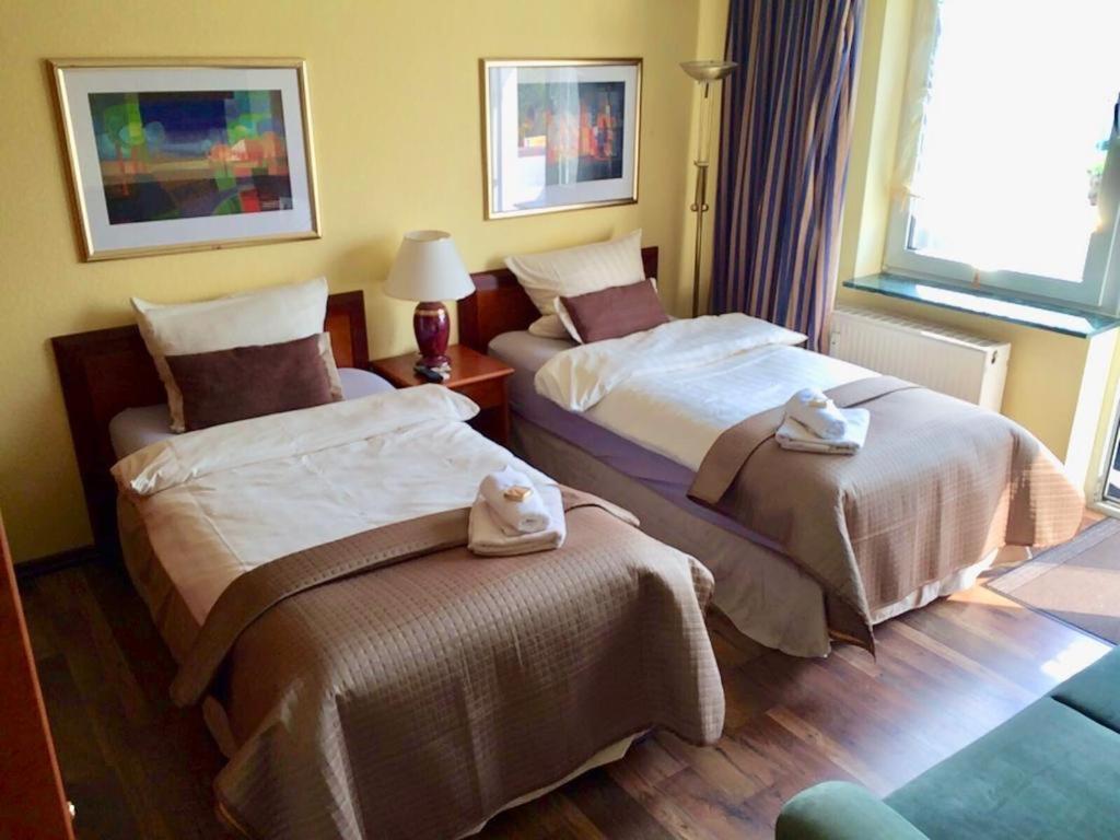 Ingrids Ferienwohnung Mit Balkon In Thiede Naehe See Зальцгиттер Экстерьер фото